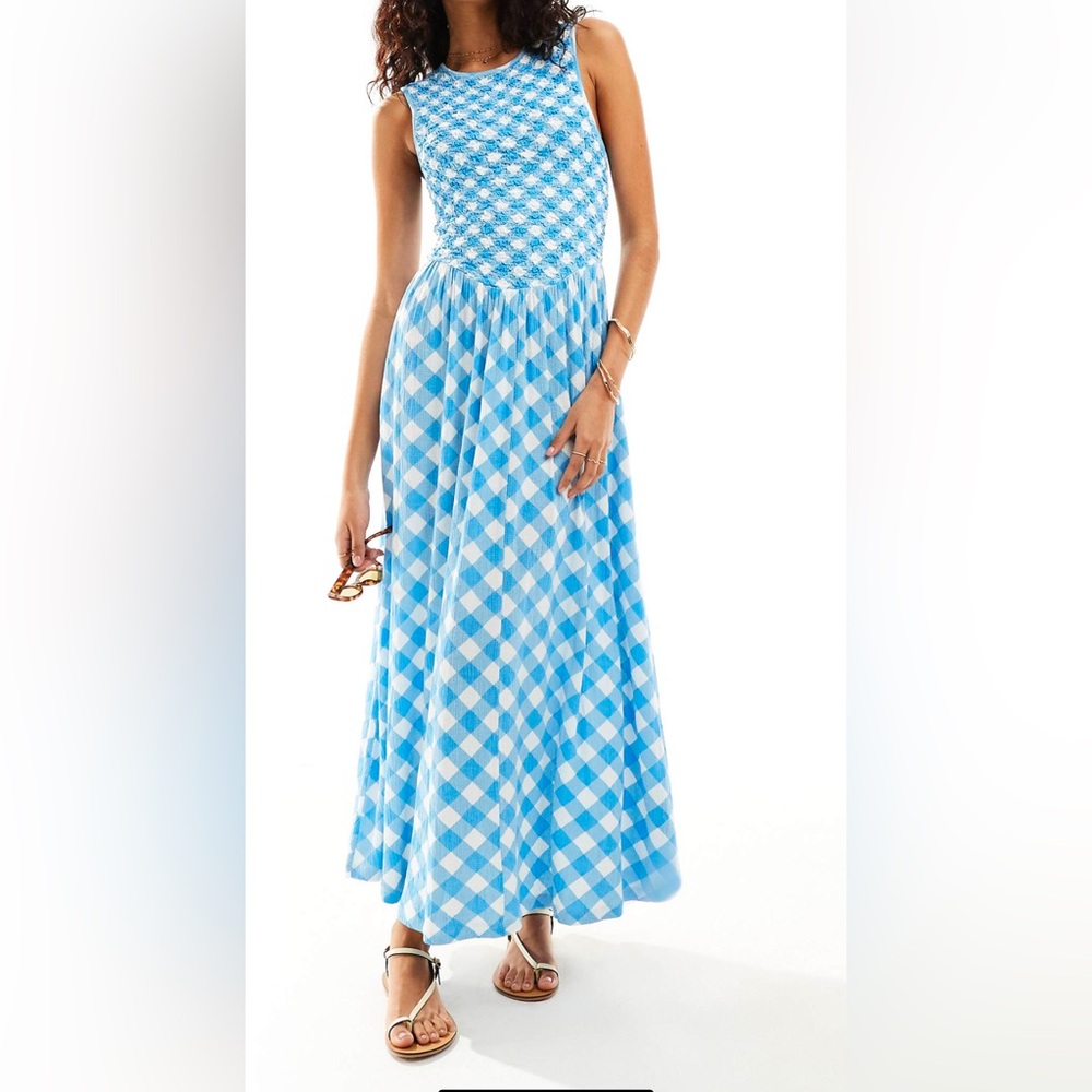 Gingham Print maxi dress with open back